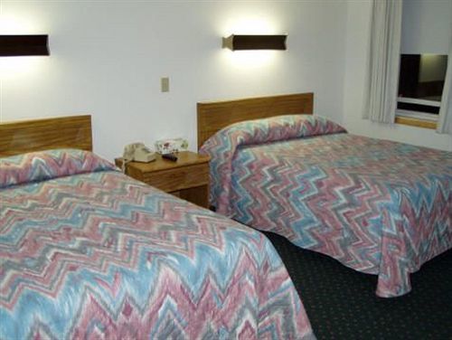 Sunset Inn Ли Экстерьер фото